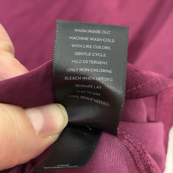 Simply Vera Wang Shirt Womens XL Burgundy Long Sleeve V Neck Asymmetrical Hem - Picture 5 of 6